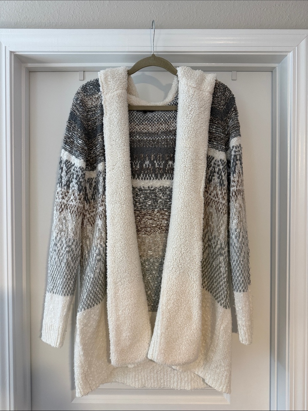 Cozy Open-Front Hooded Cardigan in Cream and Gray